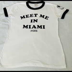 Pink Victoria’s Secret T-shirts woman’s